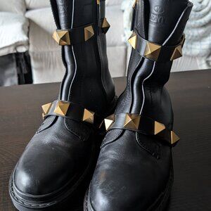 Valentino Roman Stud Calfskin Combat Boots 40mm